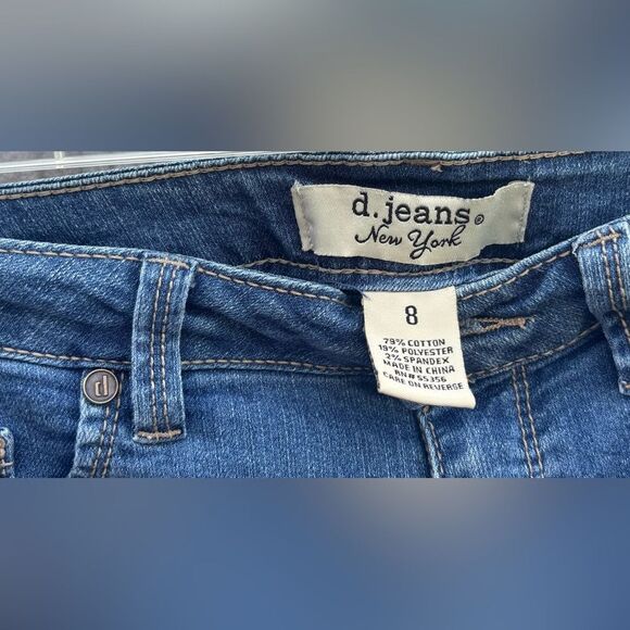 D. Jeans New York 3 Pocket Button Zipper Closure Women’s Size 8 EPC - Picture 3 of 3